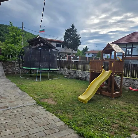 чифлици 빌라