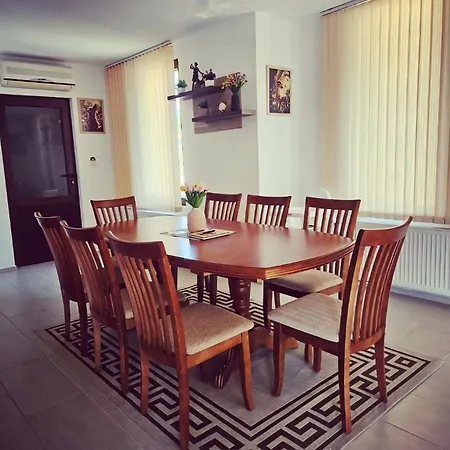 빌라 чифлици *